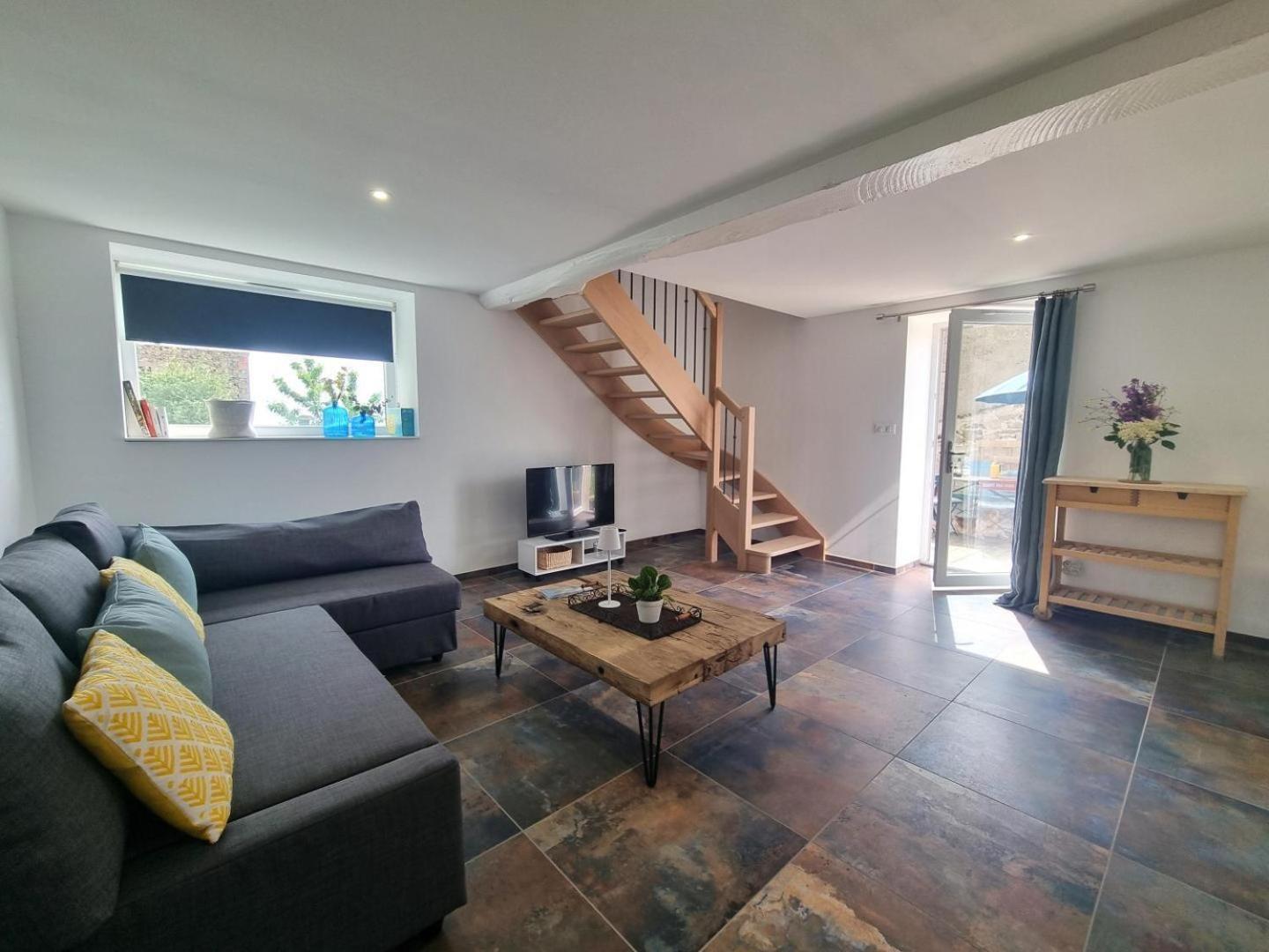La Ferme Des Galoches Bed & Breakfast Villemontais ภายนอก รูปภาพ