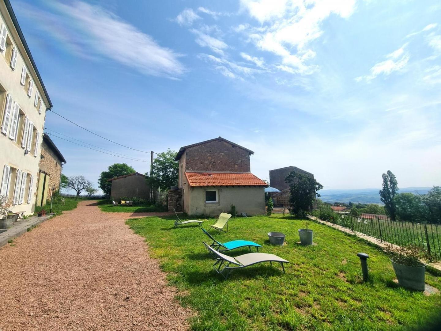 La Ferme Des Galoches Bed & Breakfast Villemontais ภายนอก รูปภาพ